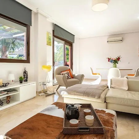 2 Bedroom Stunning In דירה