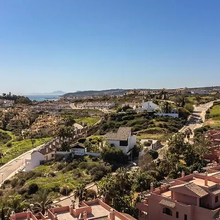 2 Bedroom Stunning In *